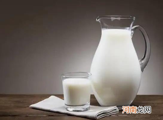 纯牛奶和高钙奶有什么区别？喝牛奶的时候可以吃醋吗