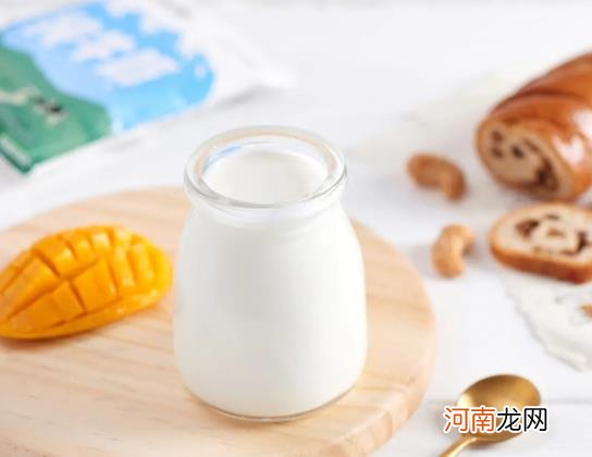 纯牛奶和高钙奶有什么区别？喝牛奶的时候可以吃醋吗