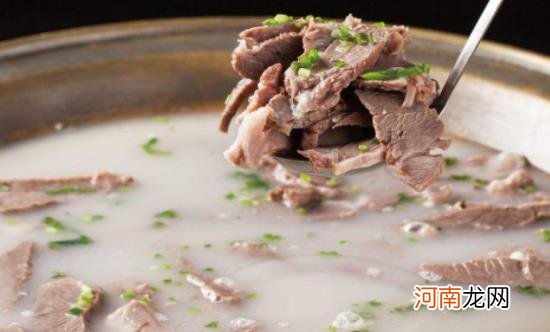 羊肉有一股膻味正常吗？羊肉怎么处理没有膻味？