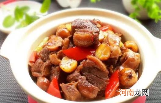 哪些人不适合吃羊肉？羊肉吃多了会怎样？