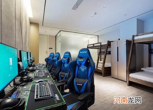 电竞酒店里面有摄像头吗？未满十八让住电竞酒店吗