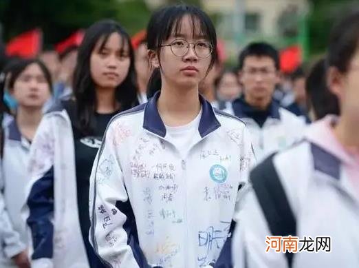 社会考生准考证去哪取？高考看考场需要带什么证件