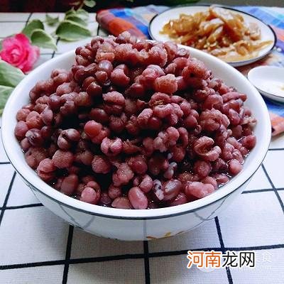 红豆薏米粥用料及详细制作步骤 红豆薏米粥的正确做法