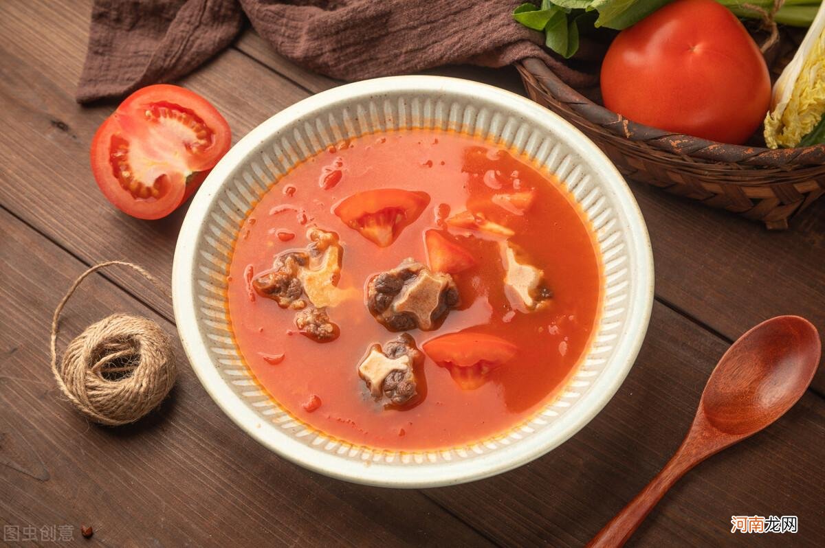 番茄炖牛尾的正宗做法好吃又营养 番茄牛尾汤的做法窍门