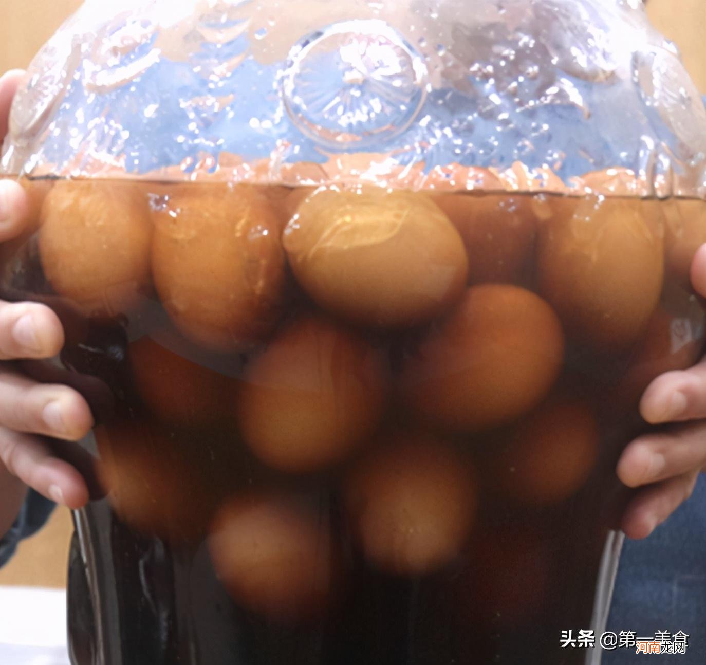 腌咸鸡蛋的配方和步骤 咸鸡蛋的腌制方法和配料