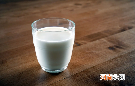 纯牛奶保质期长的好还是短的好