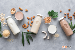 植物奶  代替牛奶的植物饮料你有了解多少呢？