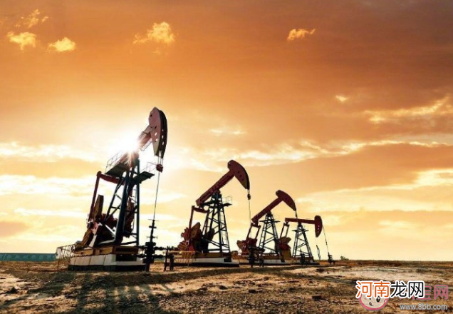 成品油价|成品油价或迎年内第八次下调 影响油价的因素有哪些