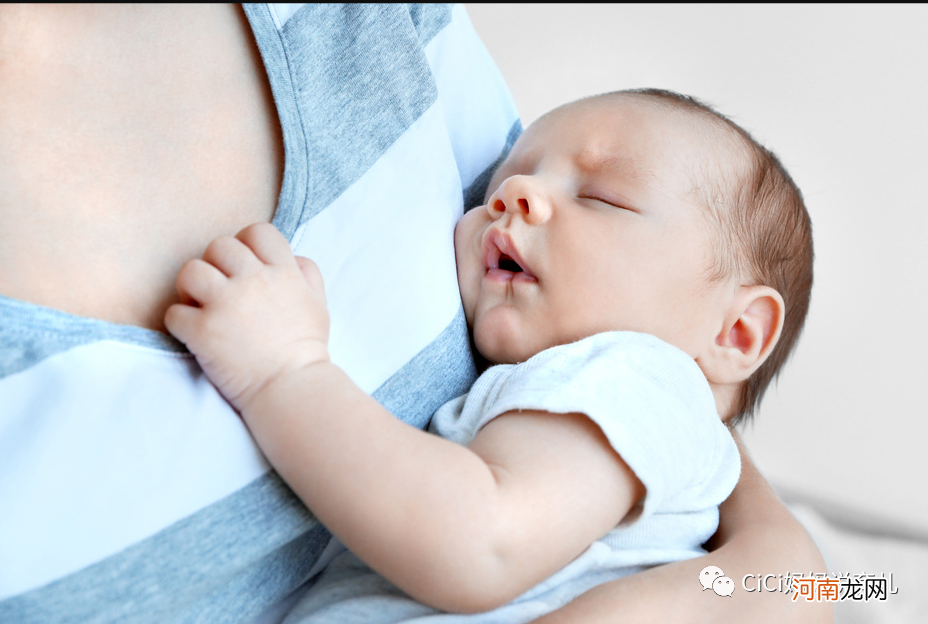 为啥宝宝睡觉自带妈妈牌“跟踪器”？这么幸福的瞬间，你经历过吗