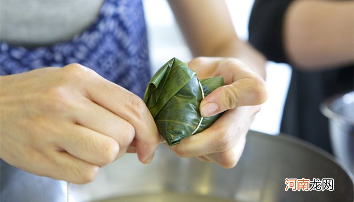 碱水粽子的做法和配料 碱水粽的制作方法