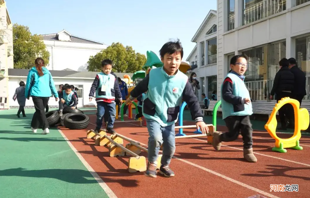 要三胎？幼儿园缴费清单曝光，催生的话只能当笑话听