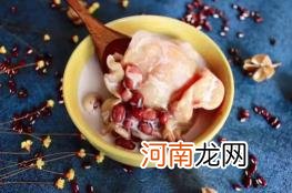 炖鱼胶要放什么材料比较好