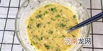 鸡蛋饼怎么煎又嫩又好吃 鸡蛋饼有哪些分类