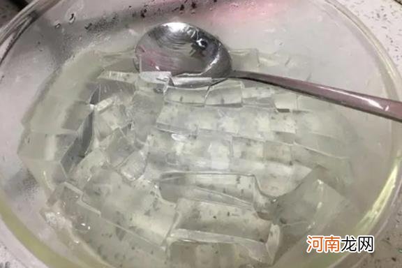 手工冰粉制作方法和配方 搓冰粉要多久