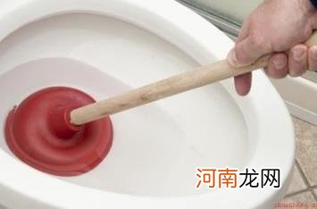 家里的马桶经常堵怎么办 家用马桶疏通有妙招
