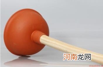 家里的马桶经常堵怎么办 家用马桶疏通有妙招
