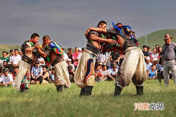 蒙古族那达慕节日风俗 蒙古族的风俗习惯有哪些