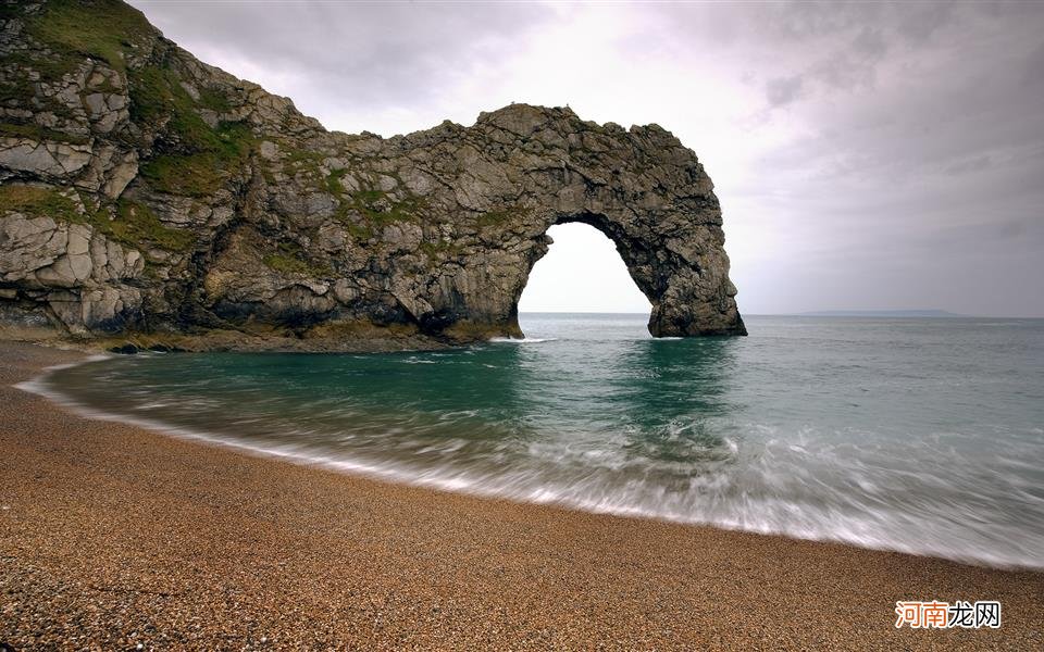 经期吃榴莲有好处吗 例假吃榴莲排淤血