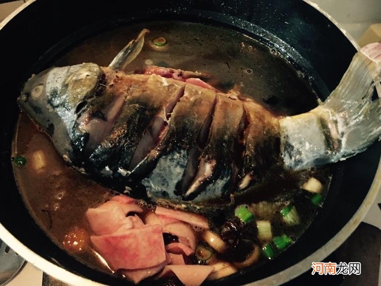 红烧鱼的正宗做法视频 红烧鱼的正宗做法视频大全