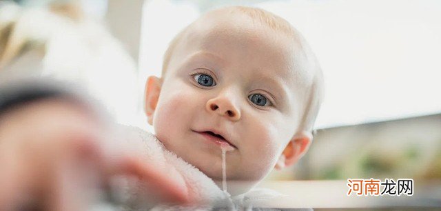 宝宝经常流口水的护理方式 婴儿流口水是什么原因引起的