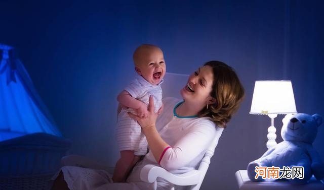 有什么办法可以让宝宝停止哭闹 婴儿晚上哭闹怎么办