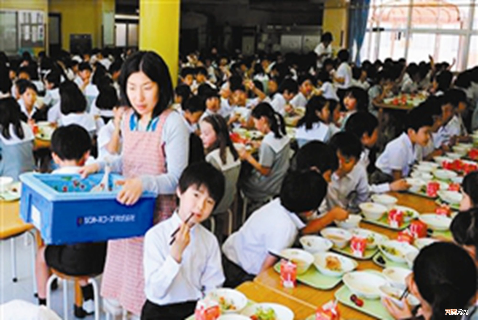 看看日本孩子午餐吃什么？网友：怪不得健康状态全球第一，应该的