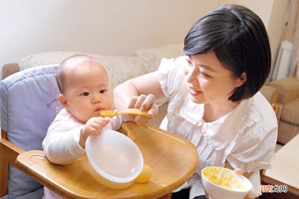 宝宝什么时候能吃辅食？不仅要看月龄，满足以下五个条件也很重要