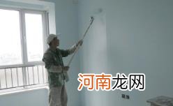 已经有墙纸了怎么翻新