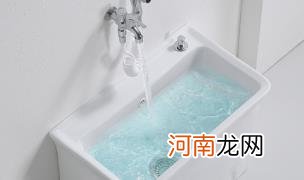 没有拖把池怎么倒脏水