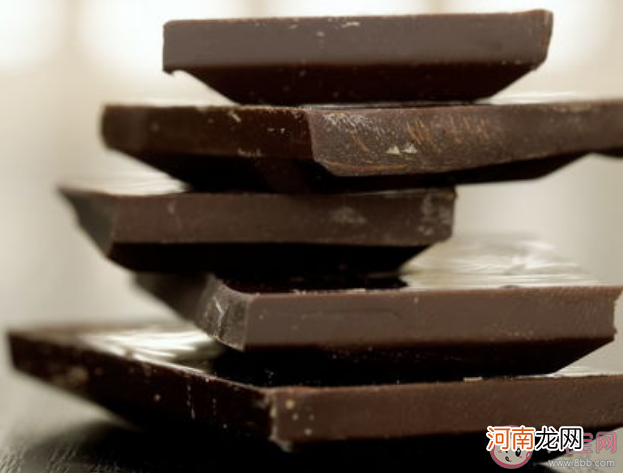 黑巧|为什么吃黑巧减不了肥 黑巧克力和白巧克力有什么区别