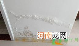 怎么能看出房子返潮还是漏水