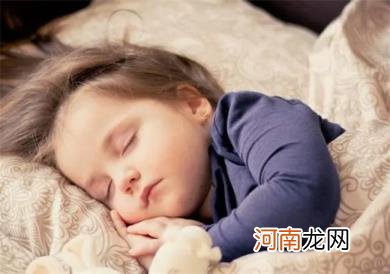 新生儿睡觉老不踏实是什么原因